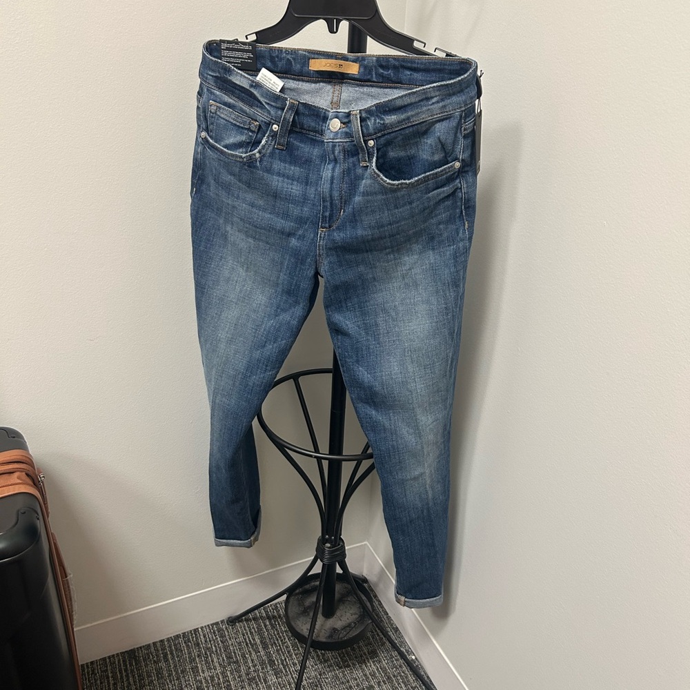 Joe’s Jeans boyfriend slim crop, distressed, size 27 - NWT